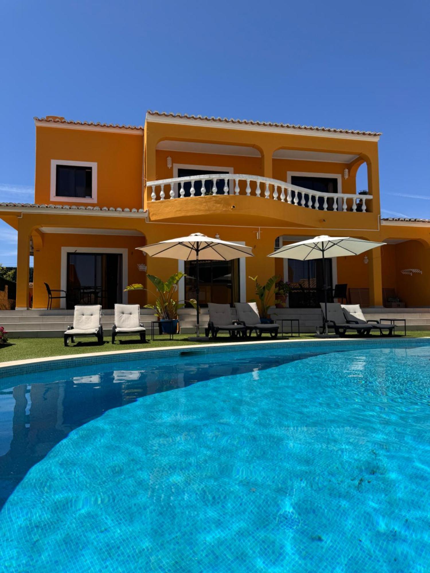 Casa Concha - Peaceful And Relaxing Gasthof Lagos